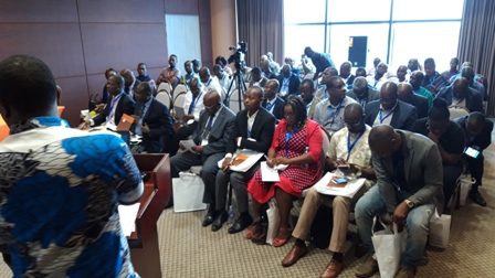 Conférence le 27 juin 2019 avec le Laboratoire Enval à Abidjan